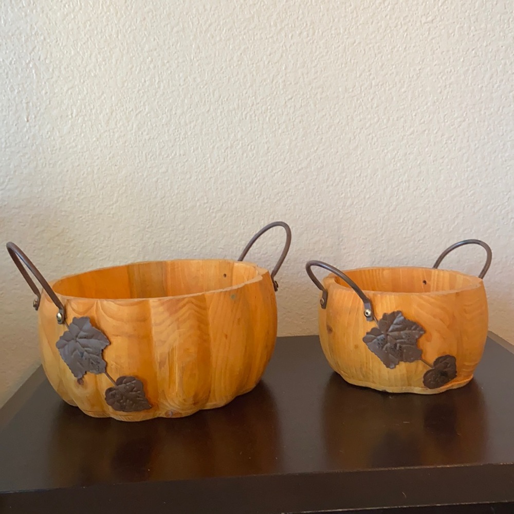 Wooden Pumpkin Baskets